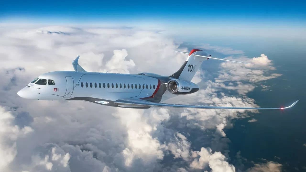 Dassault dévoile le Falcon 10X, jet ultra long-courrier